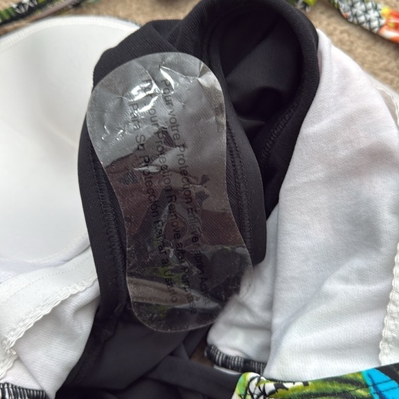 NWT Jantzen Plunge V Neck Halter Tie Wireless Floral One Piece Swimsuit Size 16 - Picture 7 of 8